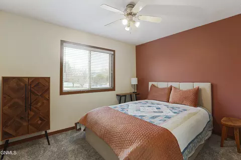Bedroom - 2502 14th Ave W, Williston, ND 58801 photo 3 of 6