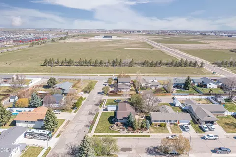 View/Area - 2502 14th Ave W, Williston, ND 58801 photo 3 of 5