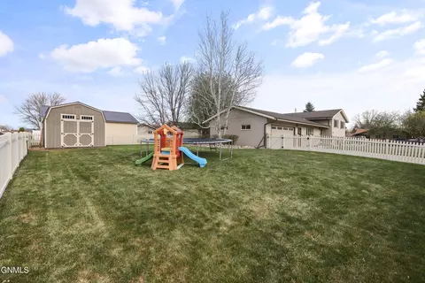 Exterior - 2502 14th Ave W, Williston, ND 58801 photo 7 of 15