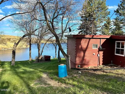 Exterior - 23 Pike Pt, Elgin, ND 58533 photo 4 of 8