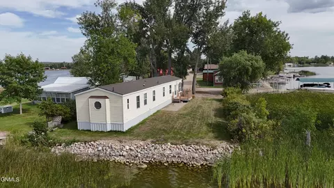 38 Brush Lk, Mercer, ND 58559
