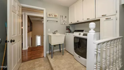 Other - 818 Mannhaven St, Hazen, ND 58545 photo 3 of 16