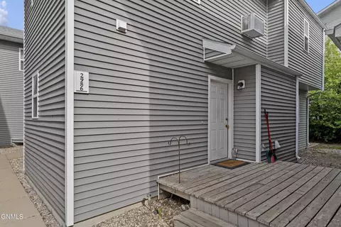 Exterior - 2986 Warwick Loop, Bismarck, ND 58504 photo 2 of 3