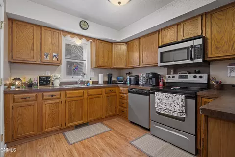 2986 Warwick Loop, Bismarck, ND 58504