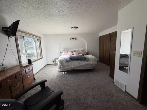 Bedroom - 317 Denver Ave, Bismarck, ND 58504 photo 1 of 3