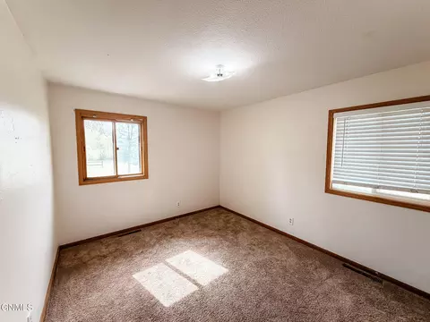 Bedroom - 4105 4th Ave E, Williston, ND 58801 photo 4 of 5