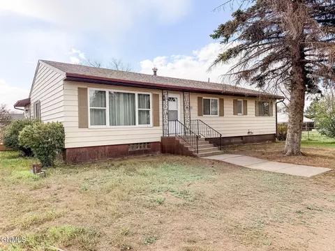 4105 4th Ave E, Williston, ND 58801