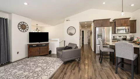 Entry Way - 5016 Hudson St, Bismarck, ND 58503 photo 2 of 2