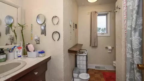 Bath - 316 E Capitol Ave, Bismarck, ND 58501 photo 1 of 2