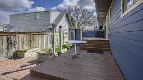 Exterior - 316 E Capitol Ave, Bismarck, ND 58501 photo 3 of 4