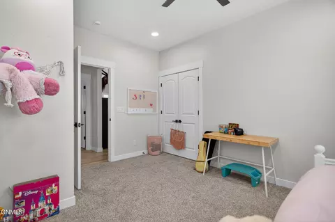 Bedroom - 6810 Darby Ln, Williston, ND 58801 photo 5 of 7