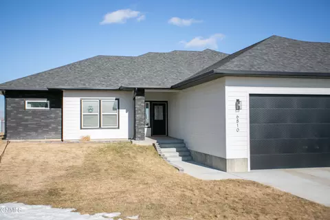 Exterior - 6810 Darby Ln, Williston, ND 58801 photo 4 of 7