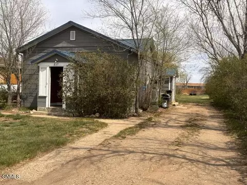 217 Chestnut St, Plentywood, MT 59254