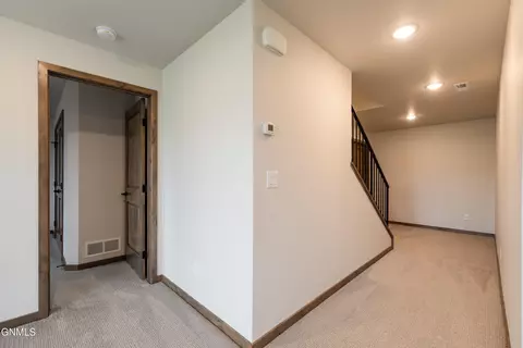 Entry Way - 527 Flint Dr, Bismarck, ND 58503 photo 9 of 9