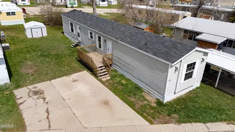 1106 S Frontier Trl, Mandan, ND 58554