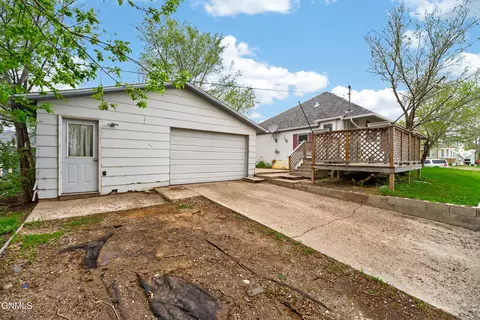 303 W Broadway, Williston, ND 58801 photo 27