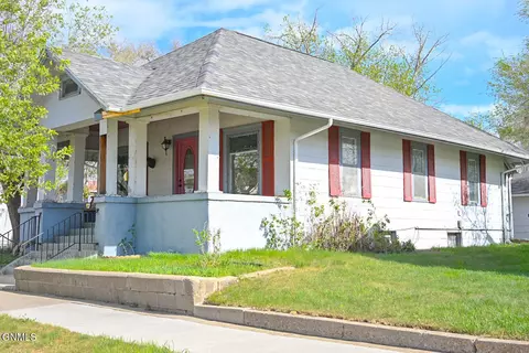 303 W Broadway, Williston, ND 58801
