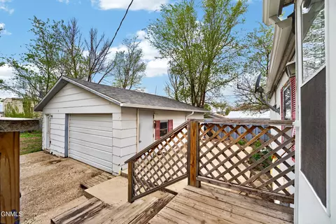 303 W Broadway, Williston, ND 58801 photo 20
