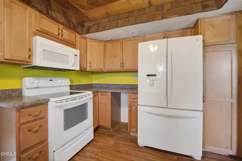 303 W Broadway, Williston, ND 58801 photo 18