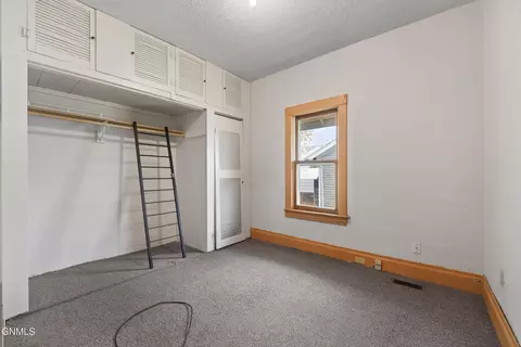 303 W Broadway, Williston, ND 58801 photo 6