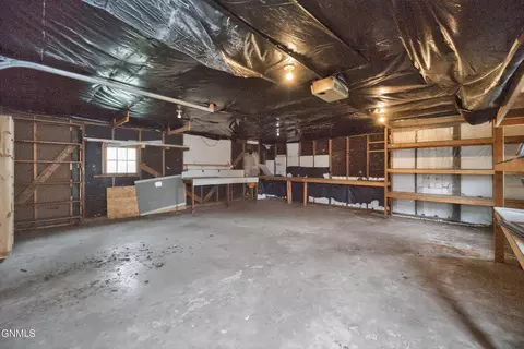 303 W Broadway, Williston, ND 58801 photo 23