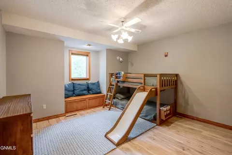 Bedroom - 800 Munich Dr, Bismarck, ND 58504 photo 6 of 14
