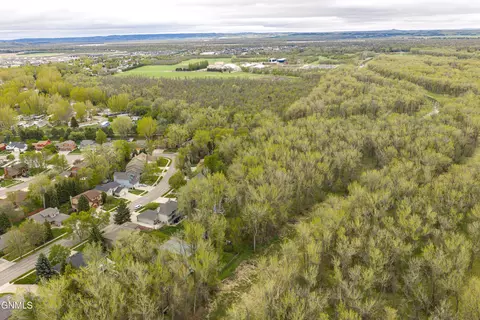 View/Area - 800 Munich Dr, Bismarck, ND 58504 photo 6 of 8