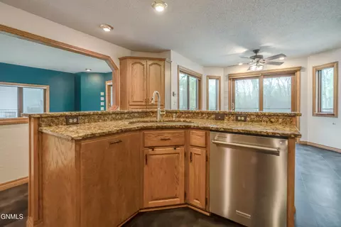 Kitchen - 800 Munich Dr, Bismarck, ND 58504 photo 10 of 12