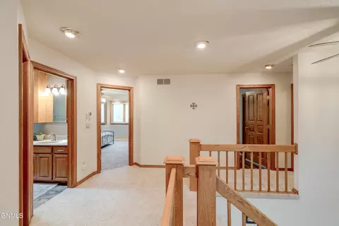 Entry Way - 800 Munich Dr, Bismarck, ND 58504 photo 9 of 11