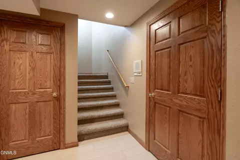 Entry Way - 800 Munich Dr, Bismarck, ND 58504 photo 10 of 11