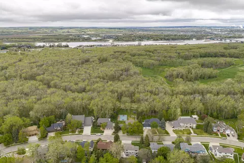 View/Area - 800 Munich Dr, Bismarck, ND 58504 photo 4 of 8