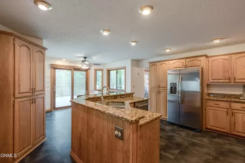 Kitchen - 800 Munich Dr, Bismarck, ND 58504 photo 1 of 12