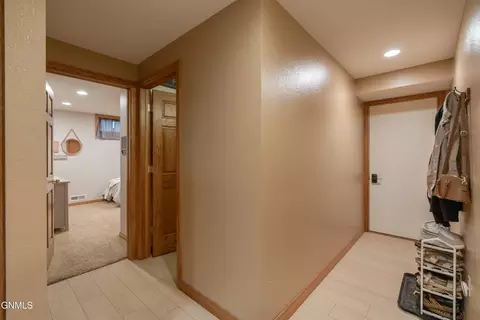 Entry Way - 800 Munich Dr, Bismarck, ND 58504 photo 11 of 11