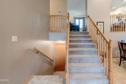 Entry Way - 2701 9th Ave NW, Mandan, ND 58554 photo 6 of 7