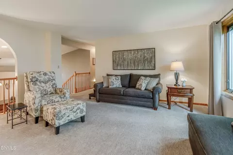 Living - 2701 9th Ave NW, Mandan, ND 58554 photo 5 of 7