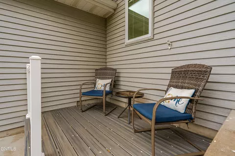 Exterior - 2701 9th Ave NW, Mandan, ND 58554 photo 5 of 16