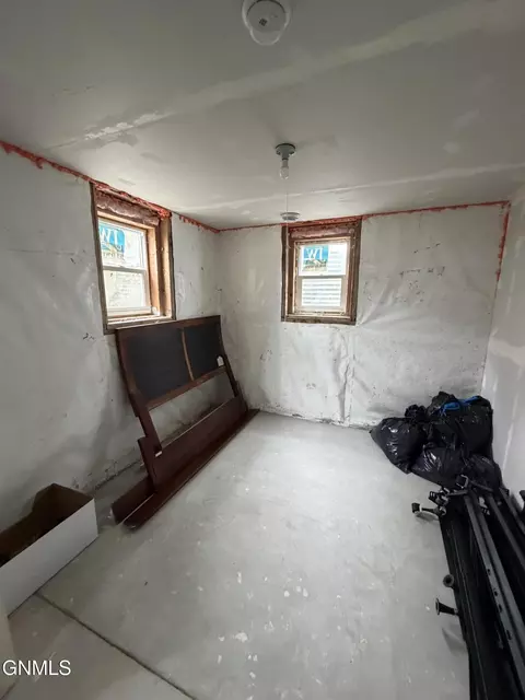 Bedroom - 1402 Main St, Williston, ND 58801 photo 4 of 4