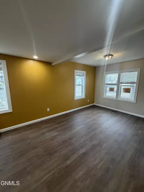 Living - 1402 Main St, Williston, ND 58801 photo 2 of 4