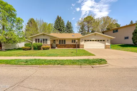 Exterior - 208 Redstone Dr, Bismarck, ND 58503 photo 12 of 12