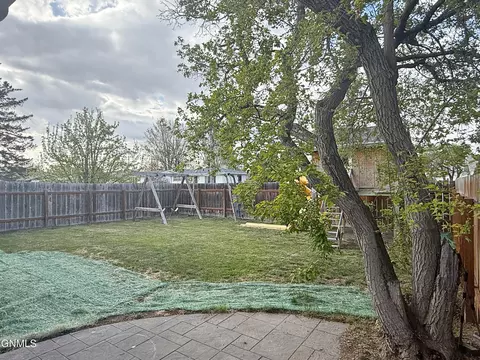 Exterior - 1238 7th Ave W, Williston, ND 58801 photo 12 of 20