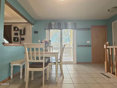 Dining - 1238 7th Ave W, Williston, ND 58801 photo 1 of 1
