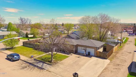 View/Area - 1238 7th Ave W, Williston, ND 58801 photo 1 of 6