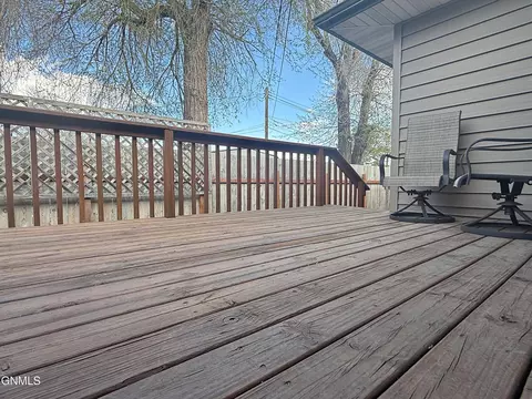 Exterior - 1238 7th Ave W, Williston, ND 58801 photo 9 of 20
