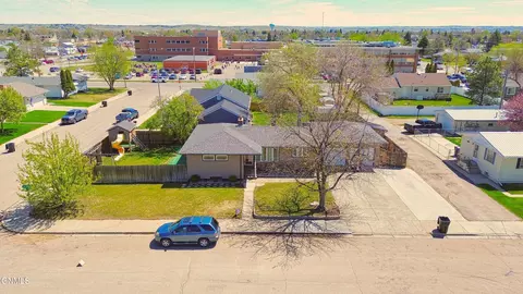 View/Area - 1238 7th Ave W, Williston, ND 58801 photo 2 of 6