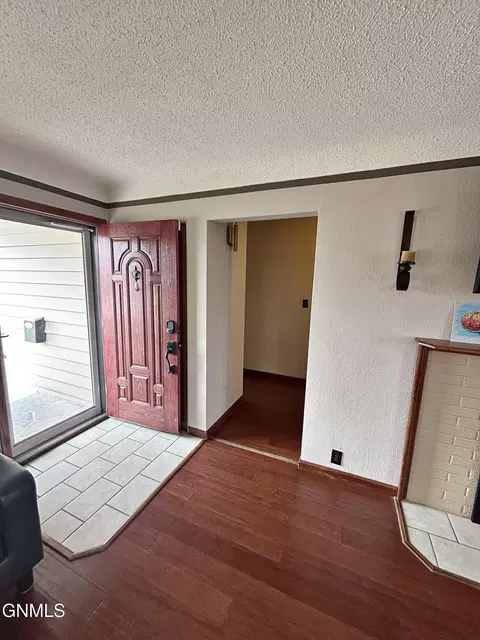 Entry Way - 1238 7th Ave W, Williston, ND 58801 photo 2 of 5