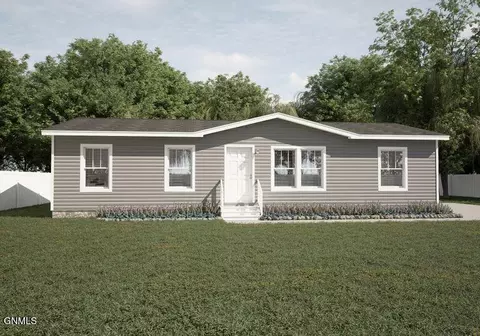 123 W Coyote St, Mandan, ND 58554