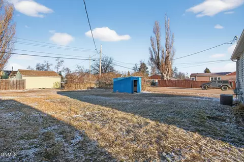 Exterior - 1131 1st Ave E, Williston, ND 58801 photo 2 of 2