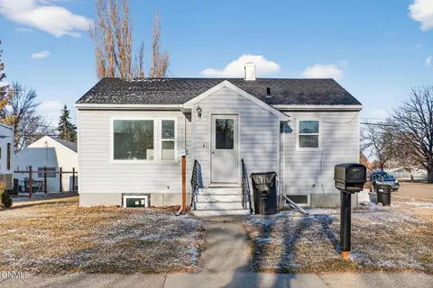 1131 1st Ave E, Williston, ND 58801