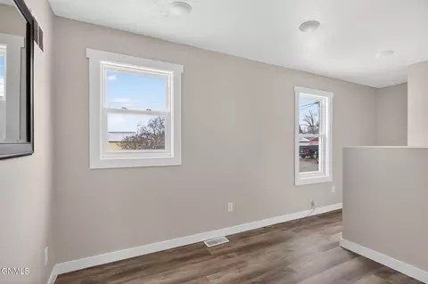 Entry Way - 1131 1st Ave E, Williston, ND 58801 photo 1 of 1