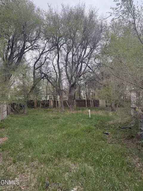 3317 9th Ave E, Williston, ND 58801 photo 17